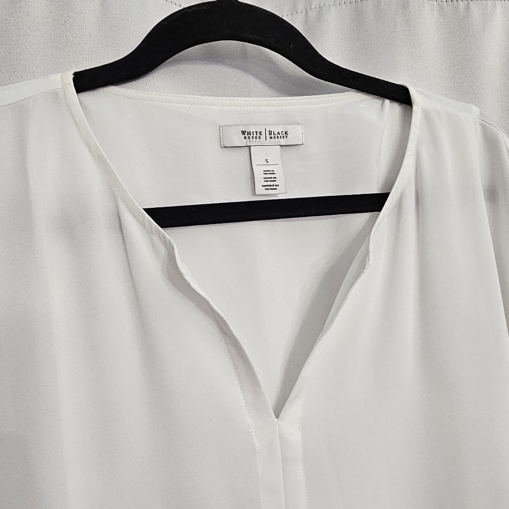 White Blouse size SMALL White House Black Market - Picture 4 of 10